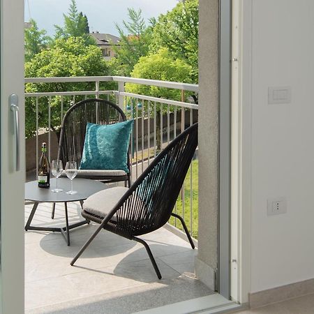 Suite Butterfly - Dolce Vita At Lake Garda ริวาเดลการ์ดา ภายนอก รูปภาพ
